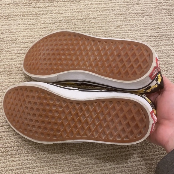 Vans Asher/Sunflower Slip-ons - Picture 6 of 7